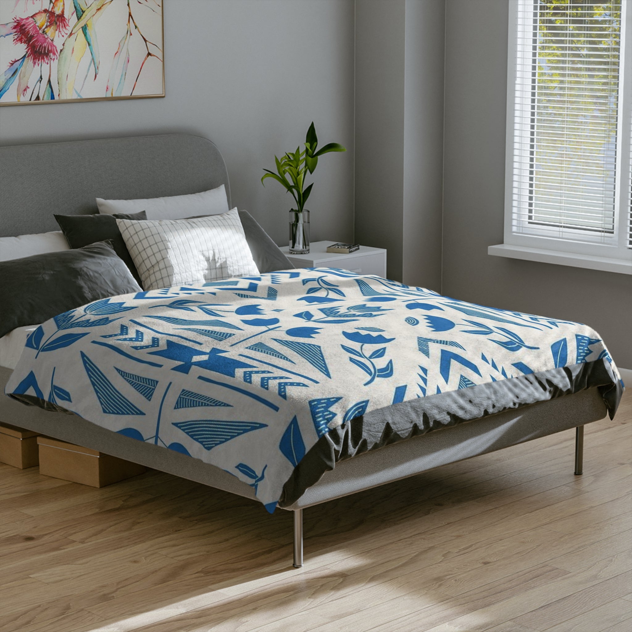 Microfiber Blanket | Soft Throw for Home Decor - Blue and White Floral