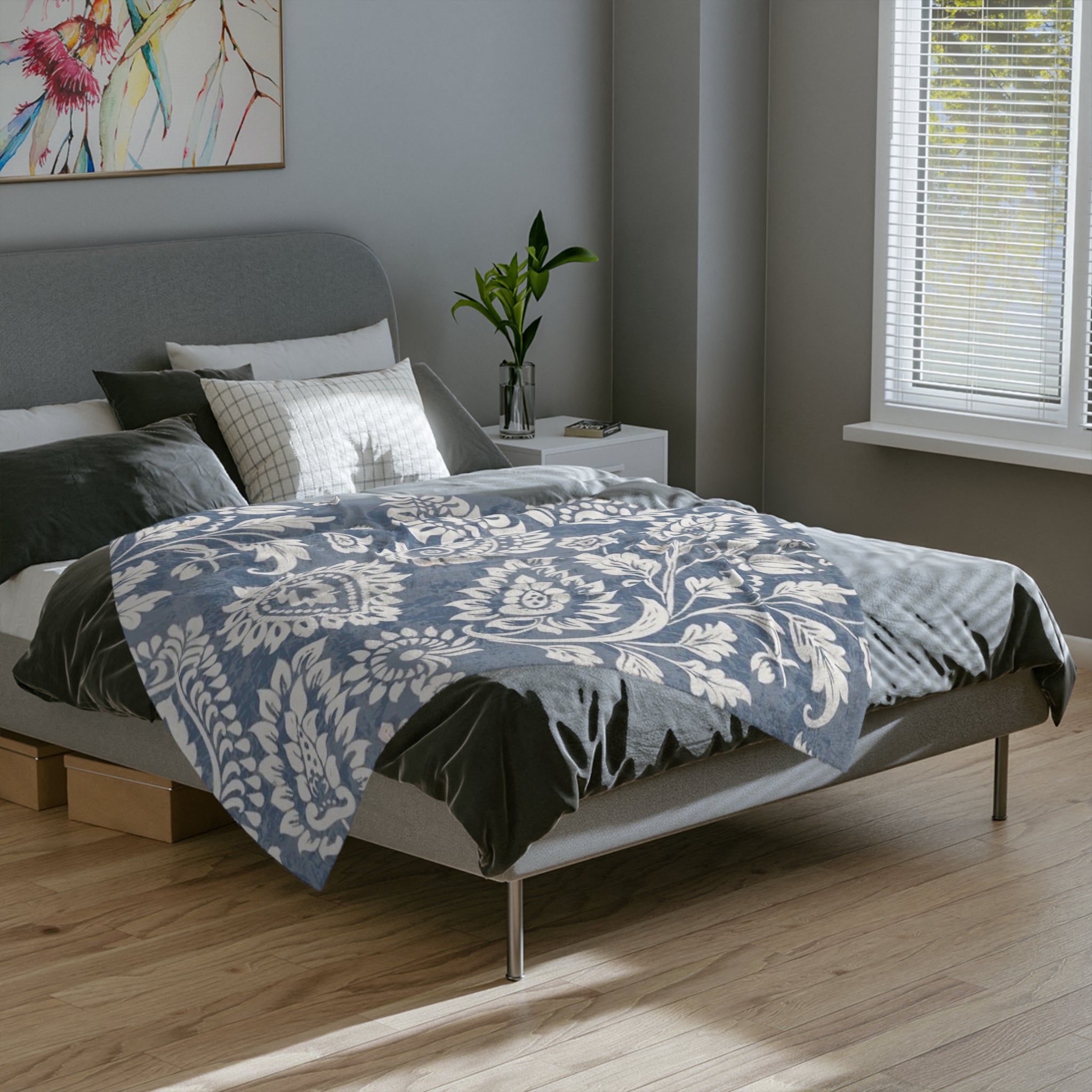 Microfiber Blanket | Soft Throw for Home Decor - Blue & White Floral