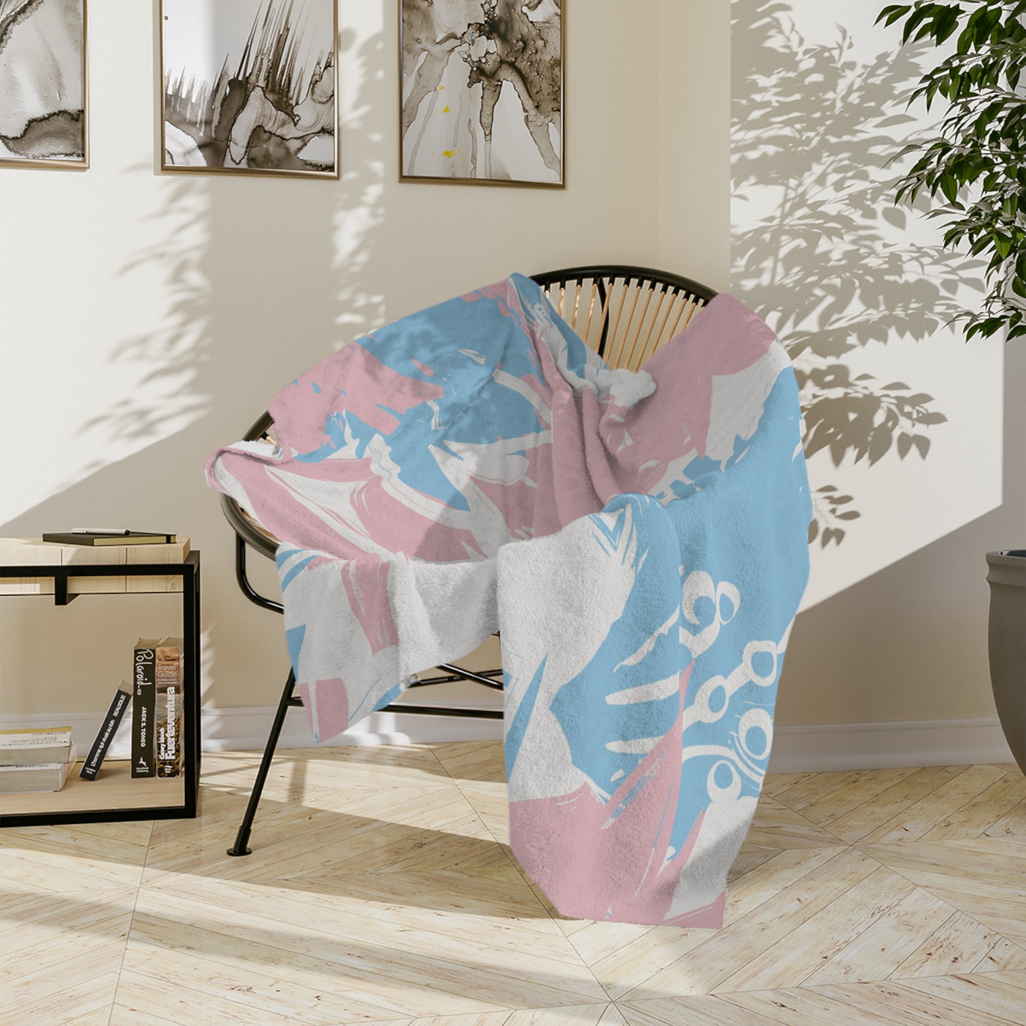 Microfiber Blanket | Soft Throw for Home Decor - Blue & Pink