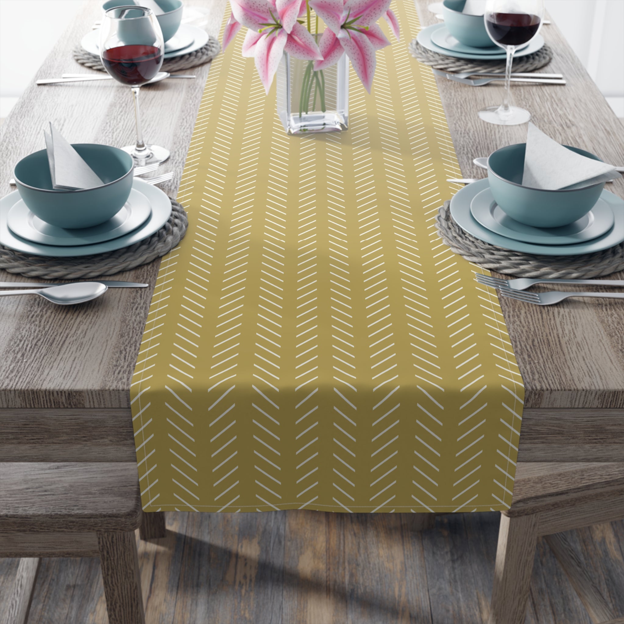 Yellow Diagonal Dash Table Runner – Modern Minimal Pattern Accent - SnugLiving