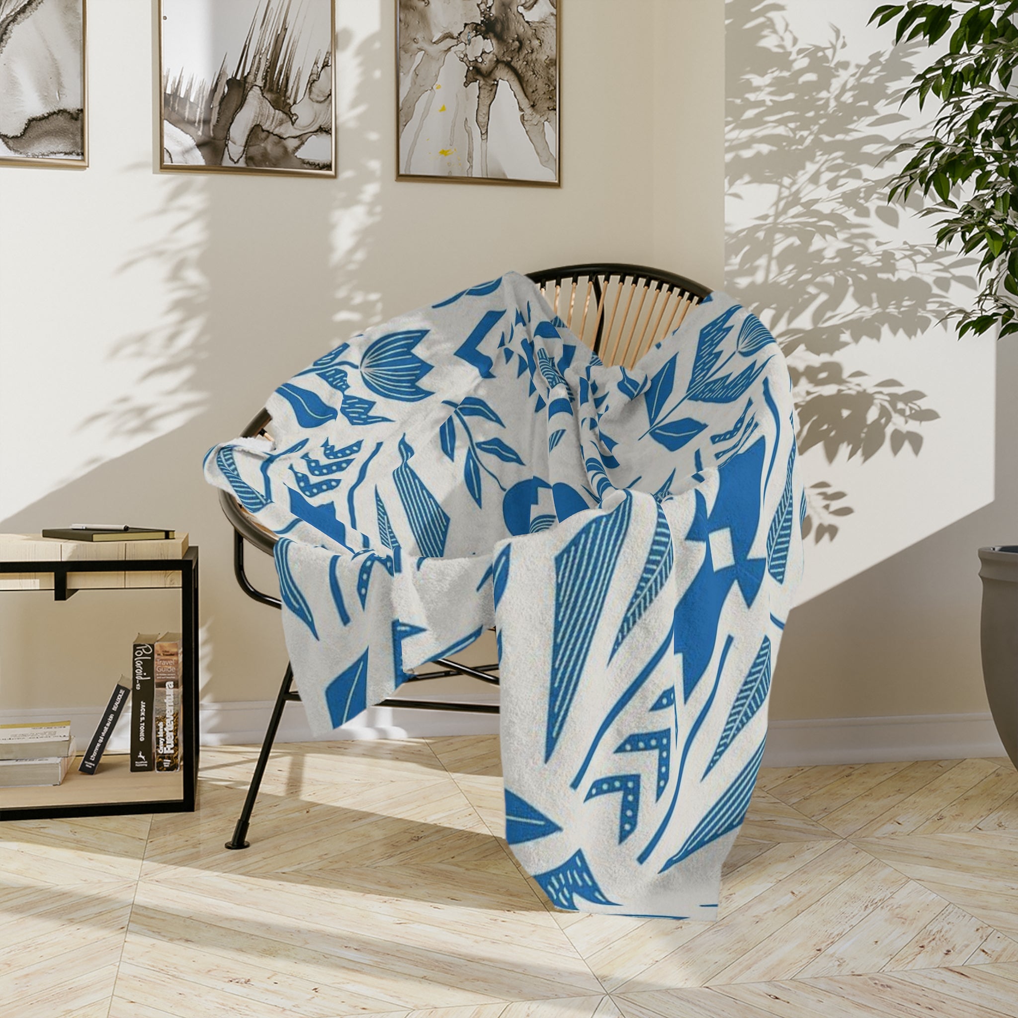 Microfiber Blanket | Soft Throw for Home Decor - Blue and White Floral